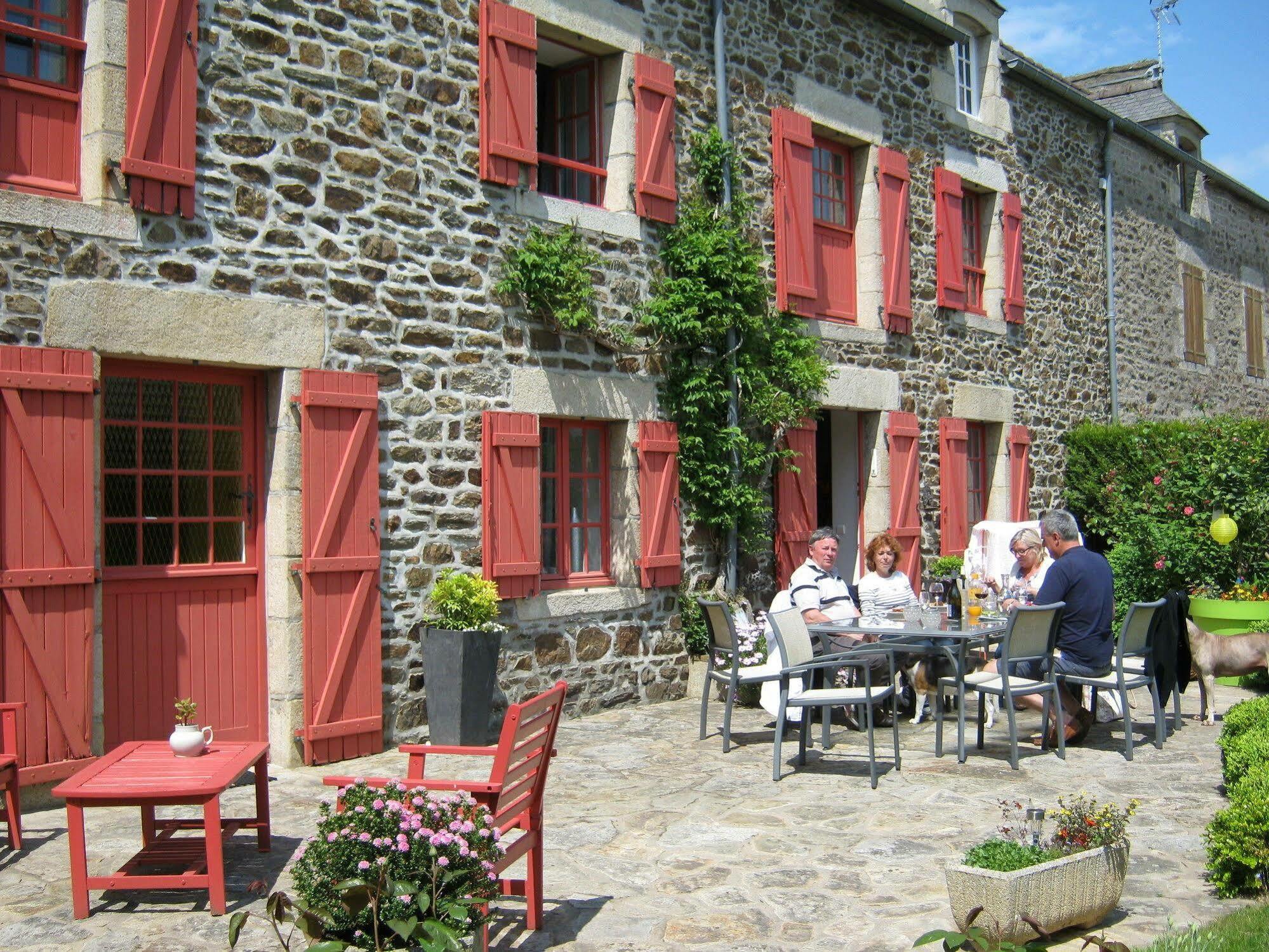 Bed and Breakfast Au Jardin D'Eloise Tremereuc Экстерьер фото
